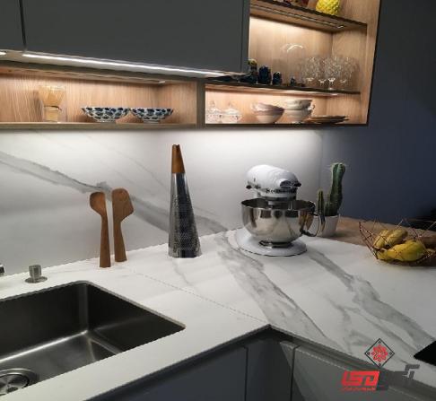 کاشی بین کابینتی طرح سنگ